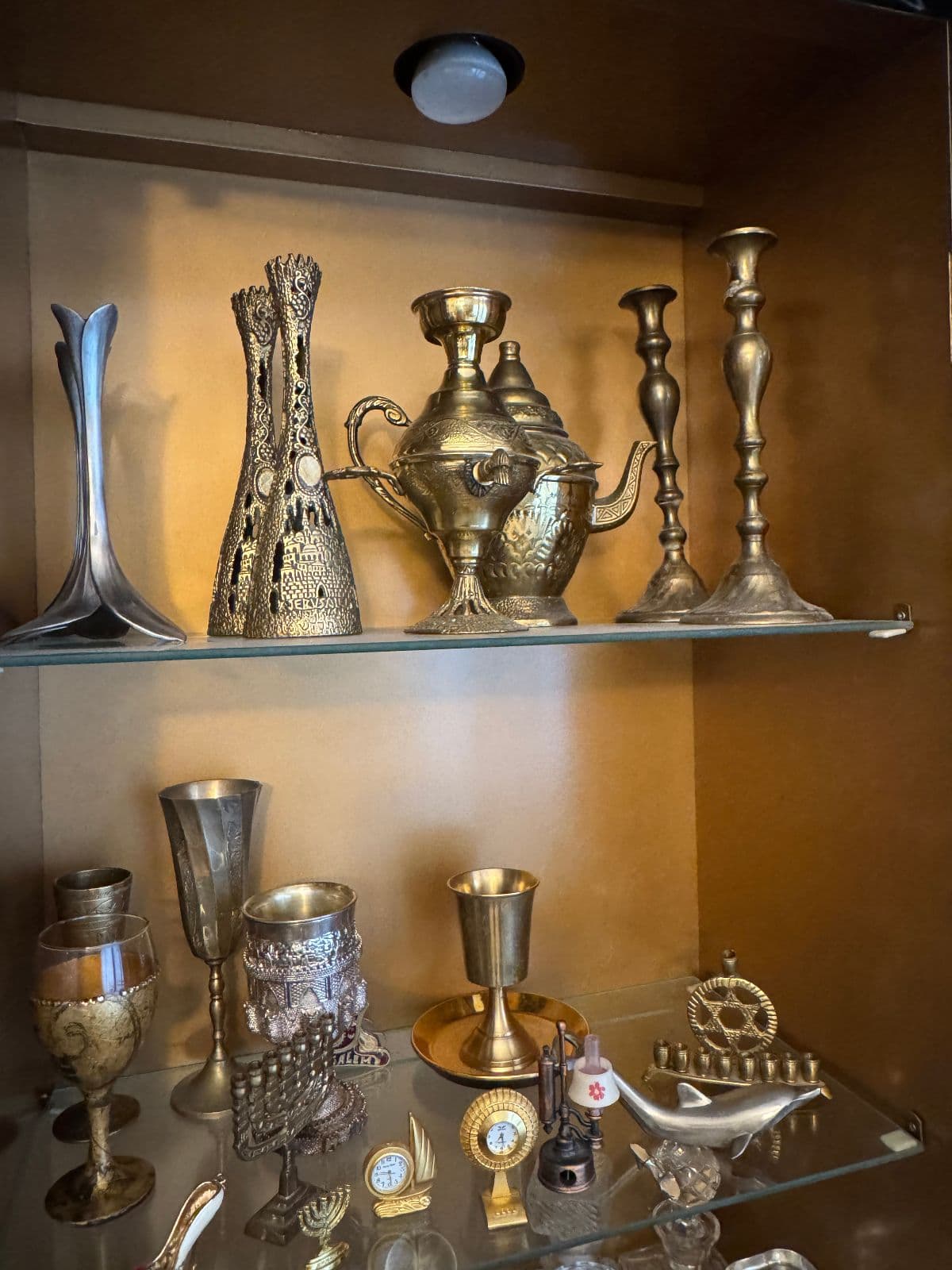 ESTATE SALE – AUGUST 9 Antiques, Vintage, Furniture (Ville St-Laurent)